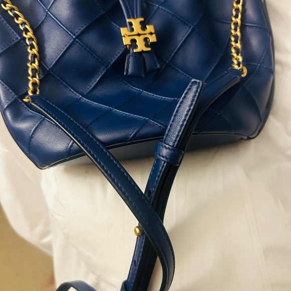 Tory Burch Fleming Leather Crossbody small dark blue royal bag. - Picture 7 of 10